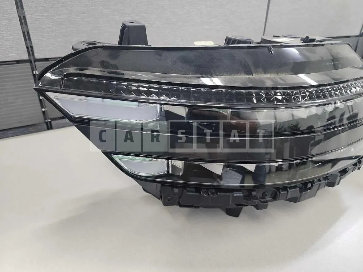 Photo 2 of 14: 2023 Genesis (parts) G90 Headwrap — Korean insurance auction