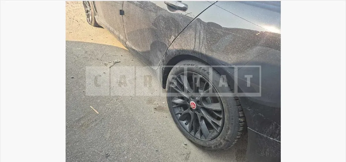 Photo 2 of 17: 2015 Jaguar XF 3.0d — Korean insurance auction