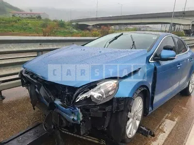 Photo 1 of 4: 2015 Volvo V40D2 — Korean insurance auction