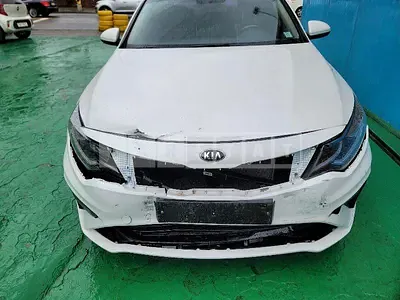 Photo 1 of 28: 2020 Kia K5 — Korean insurance auction