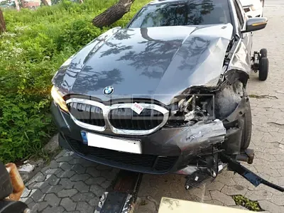 Photo 1 of 20: 2021 BMW 320i, VIN WBA5X5101MFK92352 — Korean insurance auction