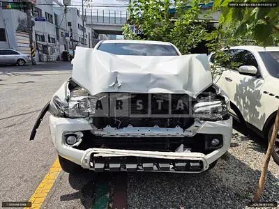 Photo 1 of 13: 2017 Toyota Tacoma, VIN 5TFCZ5AN6HX061656 — Korean insurance auction