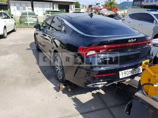 Photo 2 of 27: 2023 Kia K5 — Korean insurance auction