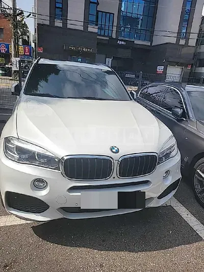 Photo 1 of 12: 2018 BMW X5 xDrive 30d, VIN WBAKS4106J0Y71556 — Korean insurance auction