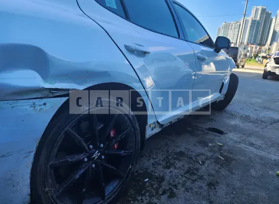 Photo 2 of 22: 2021 Kia Stinger, VIN KNAE551CDMS098940 — Korean insurance auction
