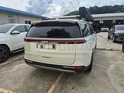 Photo 1 of 34: 2023 Kia Carnivals — Korean insurance auction