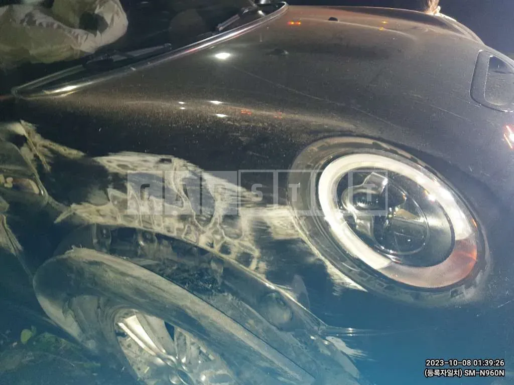 Photo 2 of 13: 2016 MINI Cooper SD, VIN WMWXN9108G2A95747 — Korean insurance auction