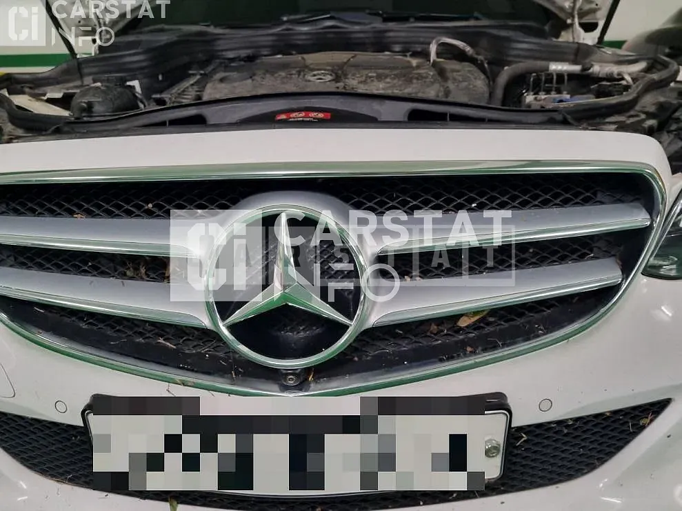 Photo 2 of 4: 2014 Mercedes-Benz Subsubbenz E300 4Matic — Korean insurance auction