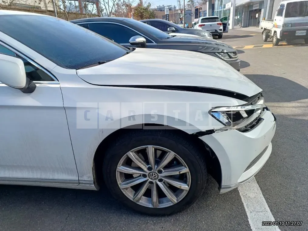 Photo 2 of 11: 2018 Volkswagen Passat GT 2.0 TDI, VIN WVWZZZ3CZJE123117 — Korean insurance auction