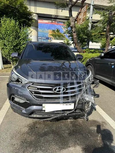 Photo 1 of 26: 2017 Hyundai Santa Fe, VIN KMHSW81UDJU775059 — Korean insurance auction