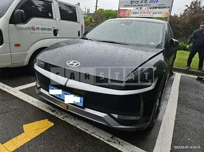 Photo 1 of 27: 2022 Hyundai IONIQ 5 — Korean insurance auction