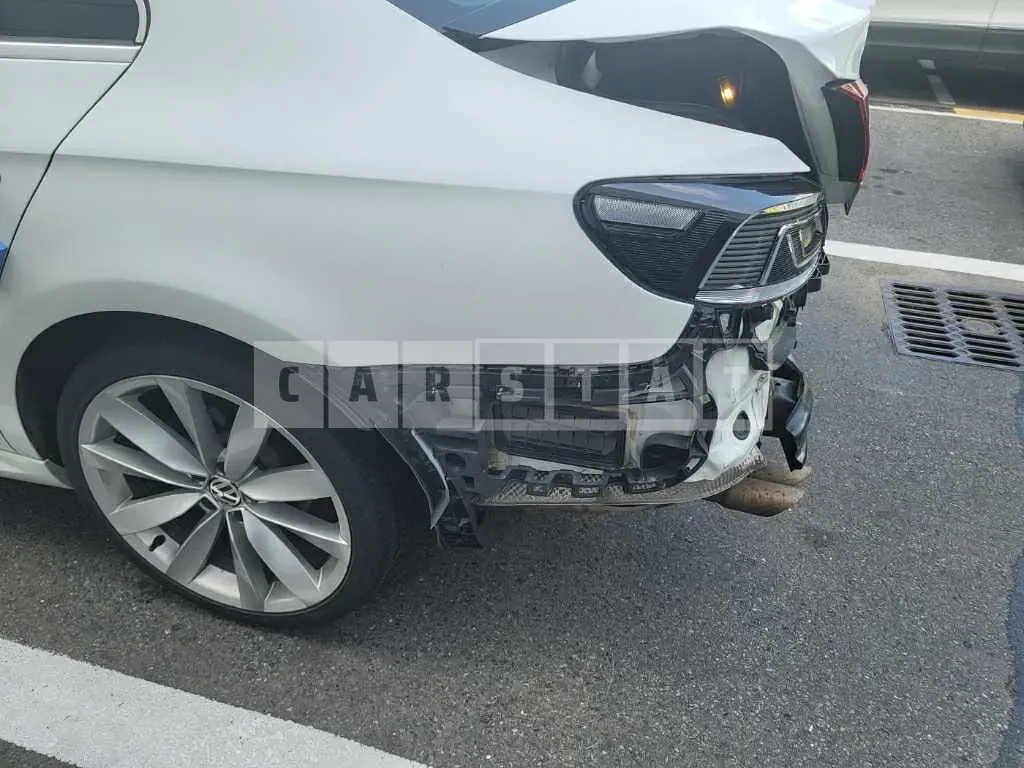 Photo 2 of 30: 2016 Volkswagen CC 2.0 TDI BMT — Korean insurance auction