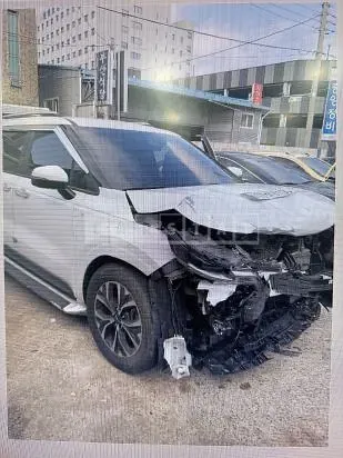 Photo 2 of 4: 2023 Kia Carnival, VIN KNANB81BBPS204580 — Korean insurance auction