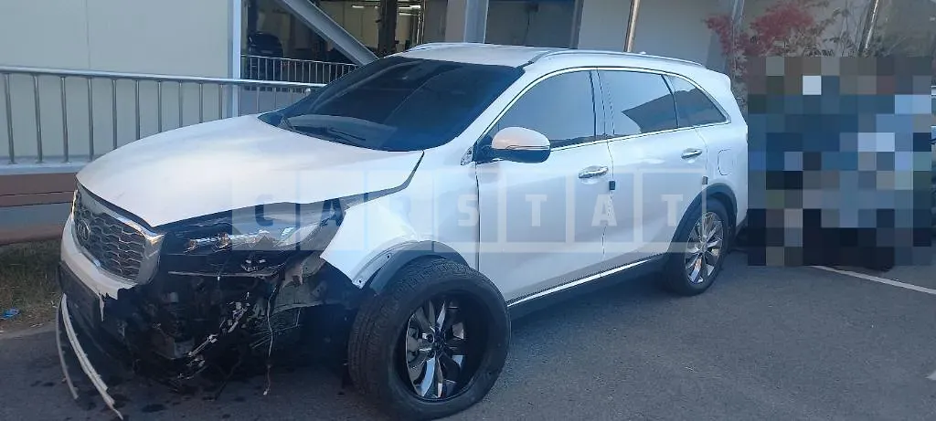 Photo 2 of 15: 2019 Kia Sorento — Korean insurance auction