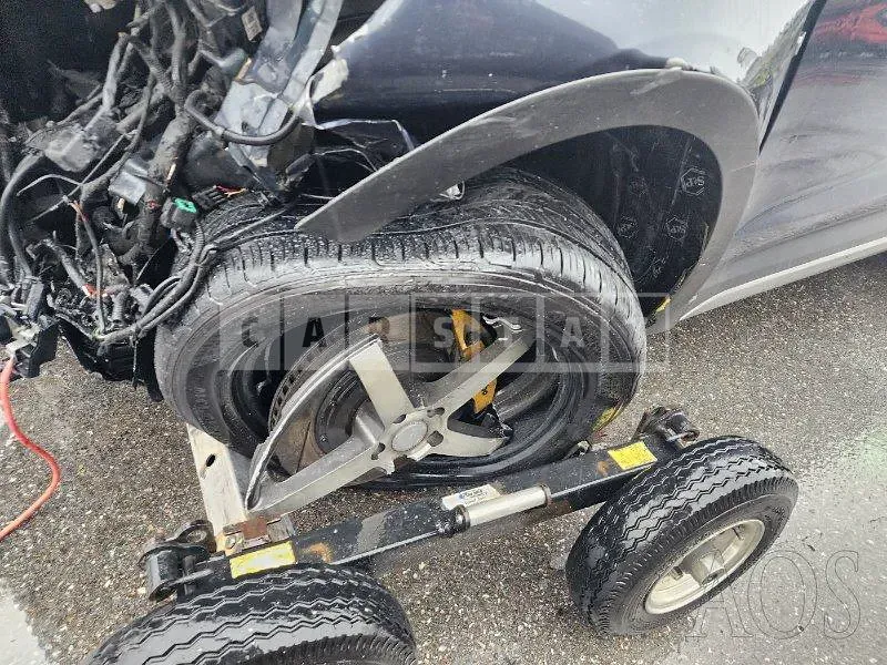 Photo 2 of 18: 2017 Hyundai Santa Fe DM 2.0, VIN KMHSW81UBJU809847 — Korean insurance auction