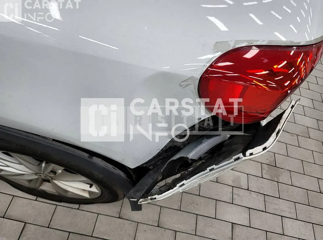Photo 2 of 15: 2015 Volkswagen Tiguan 2.0 TDI BMT — Korean insurance auction