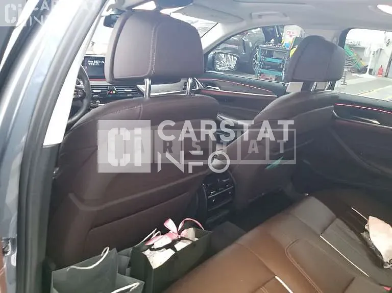 Photo 2 of 11: 2019 BMW 530i, VIN WBAJD3104KWE99619 — Korean insurance auction