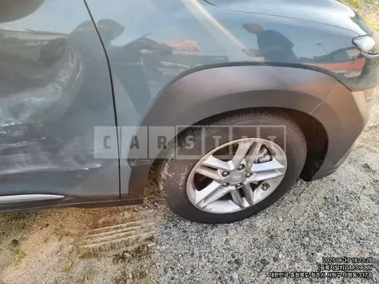 Photo 2 of 42: 2021 Hyundai Kona — Korean insurance auction