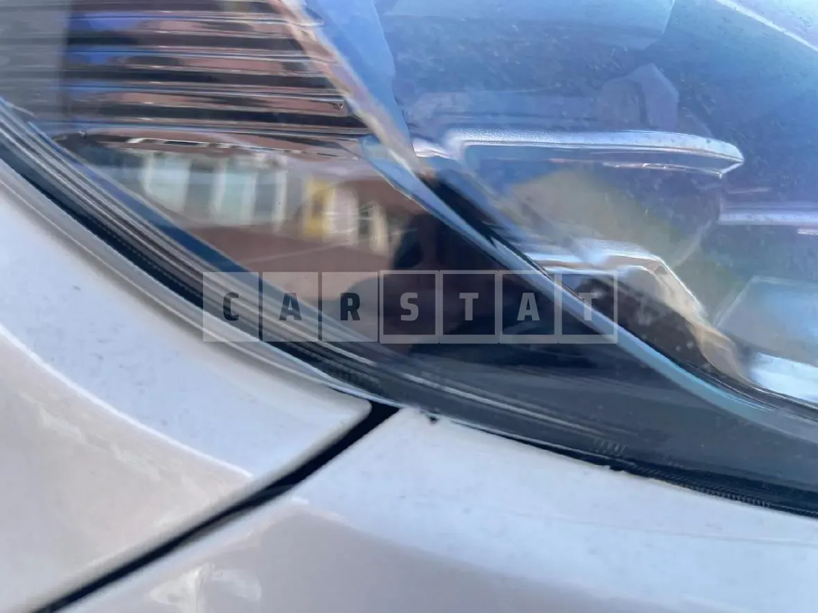 Photo 2 of 3: 2019 Nissan (parts) X-Trail 4WD Headlamp — Korean insurance auction