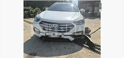 Photo 1 of 12: 2018 Hyundai Santa Fe 2.0 — Korean insurance auction