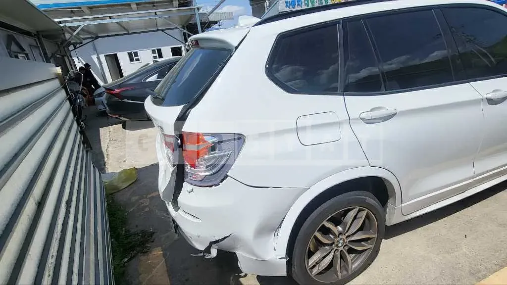 Photo 2 of 11: 2017 BMW X3 xDrive 20d, VIN WBAWZ5104H0M32496 — Korean insurance auction
