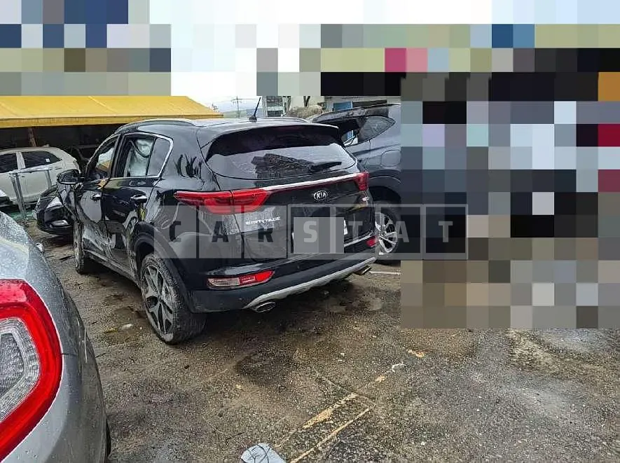 Photo 2 of 21: 2015 Kia Sportage — Korean insurance auction