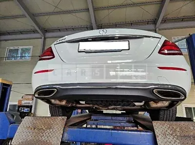 Photo 1 of 8: 2018 Mercedes-Benz E 200 — Korean insurance auction