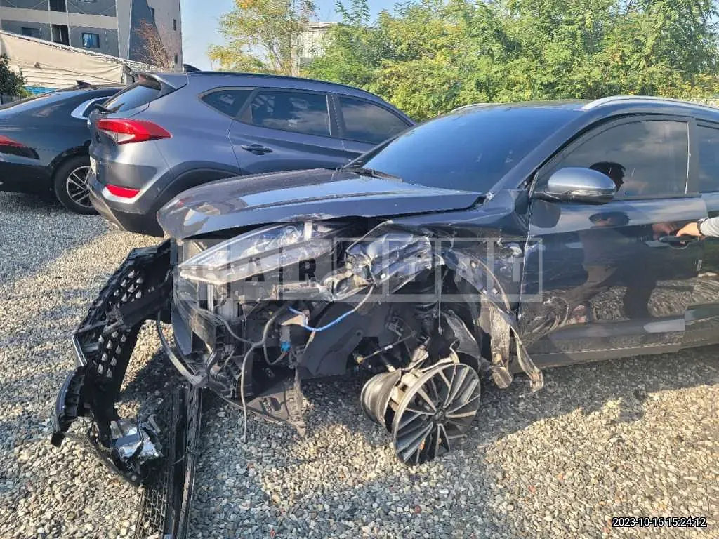 Photo 2 of 11: 2019 Hyundai Tucson, VIN KMHJ581ABKU910401 — Korean insurance auction