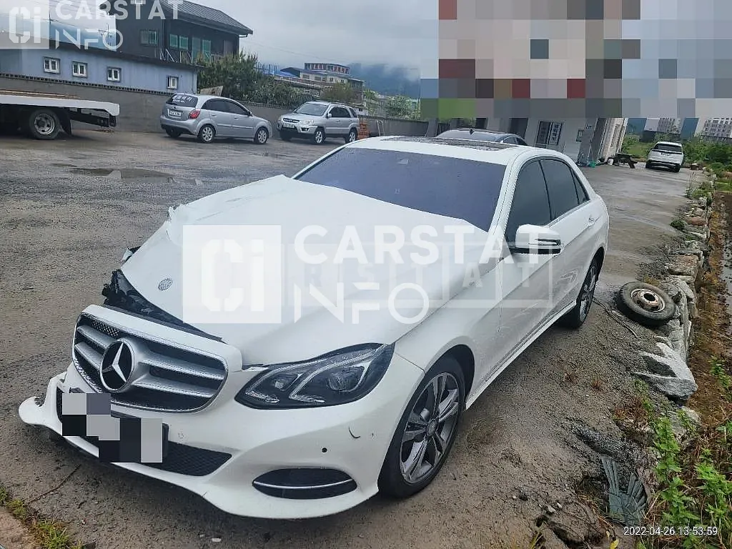Photo 2 of 12: 2016 Mercedes-Benz E220 BlueTec, VIN WDDHF0AB3GB295004 — Korean insurance auction