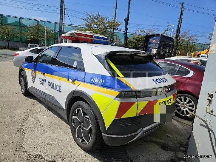 Photo 2 of 12: 2022 Hyundai IONIQ 5 Electric Car — Korean insurance auction