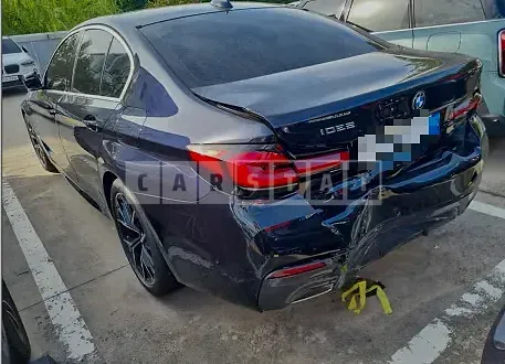 Photo 2 of 9: 2022 BMW 530i, VIN WBA71BH05NCL06500 — Korean insurance auction