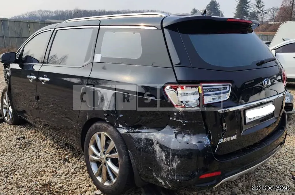 Photo 2 of 15: 2019 Kia Carnival, VIN KNAME81ABKS522526 — Korean insurance auction
