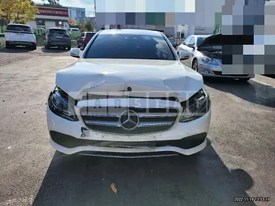 Photo 1 of 14: 2018 Mercedes-Benz E220 d — Korean insurance auction