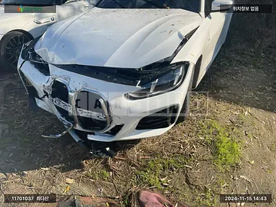 Photo 1 of 17: 2024 BMW 420i Convertible, VIN WBA21DB07SCS23242 — Korean insurance auction