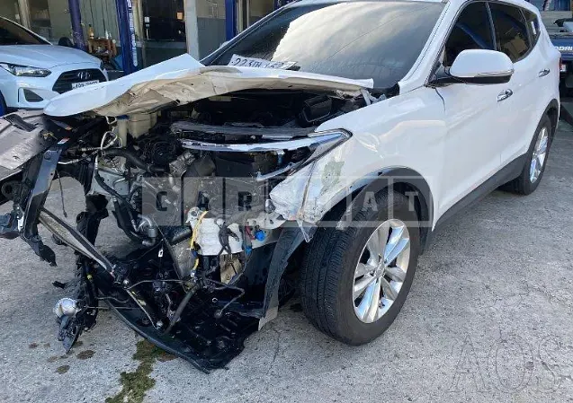 Photo 2 of 29: 2016 Hyundai Santa Fe, VIN KMHSW81UBGU692132 — Korean insurance auction