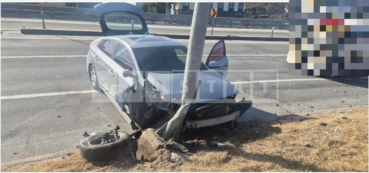 Photo 2 of 5: 2016 Hyundai IONIQ Hybrid — Korean insurance auction