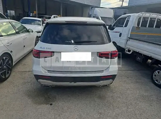 Photo 2 of 20: 2020 Mercedes-Benz GLB220 — Korean insurance auction