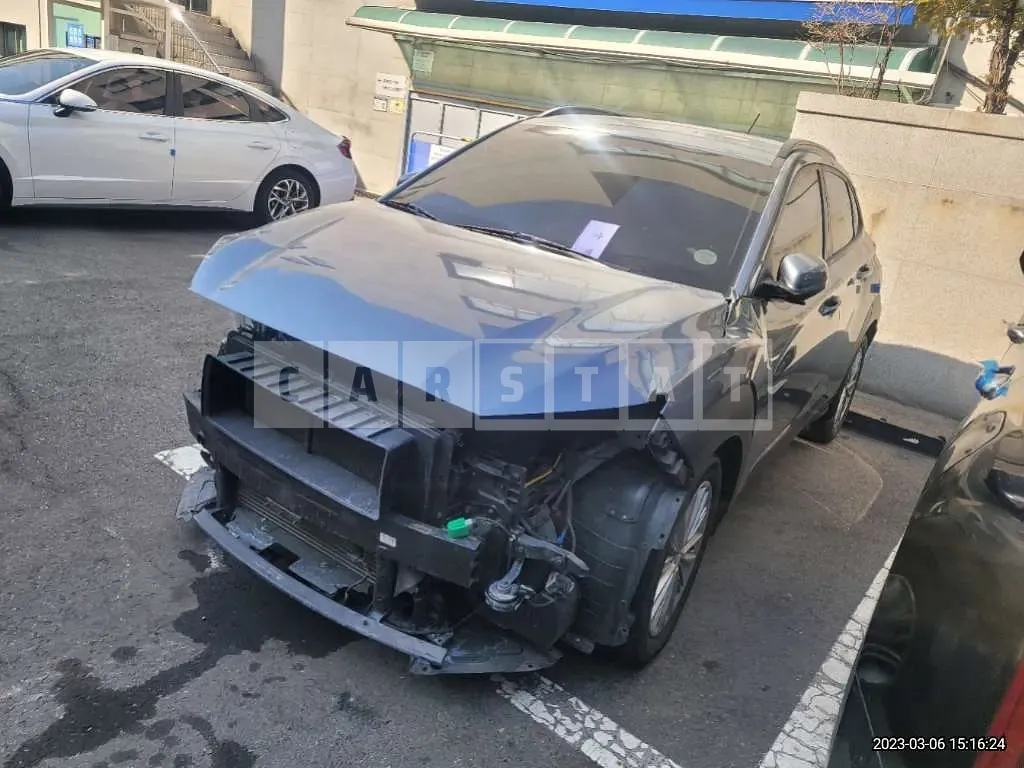 Photo 2 of 29: 2018 Hyundai Kona, VIN KMHK3816GJU074316 — Korean insurance auction