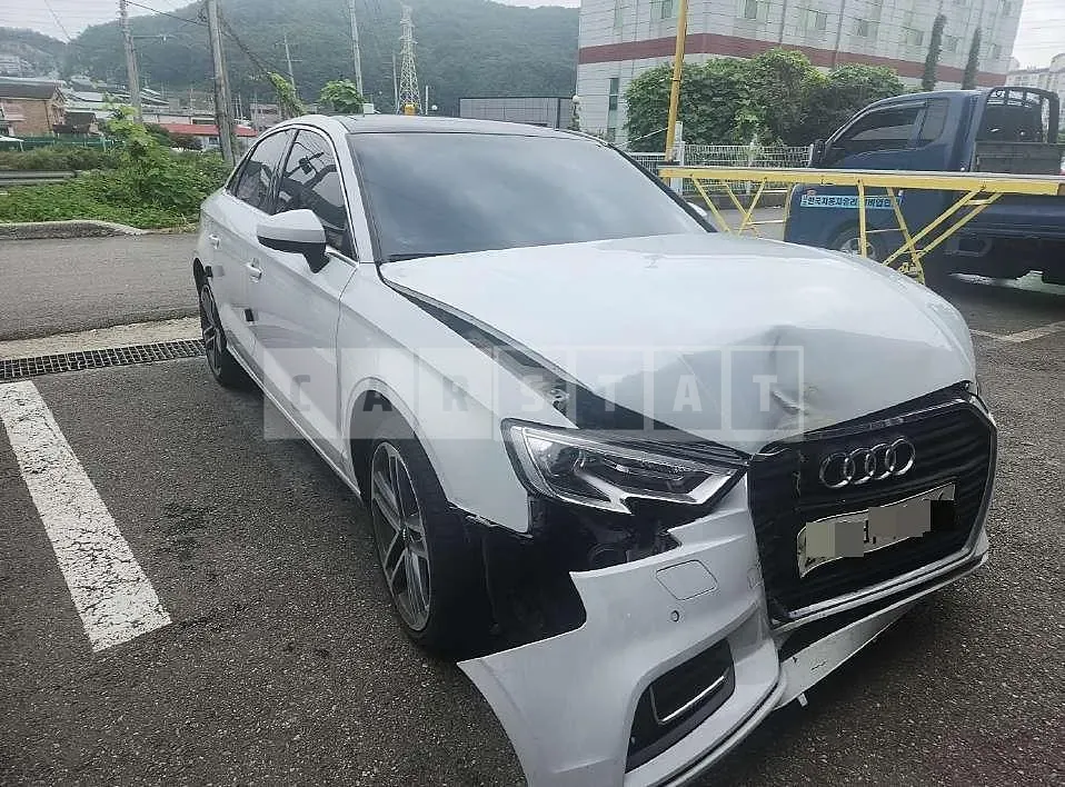 Photo 2 of 9: 2020 Audi A3 40 TFSI — Korean insurance auction