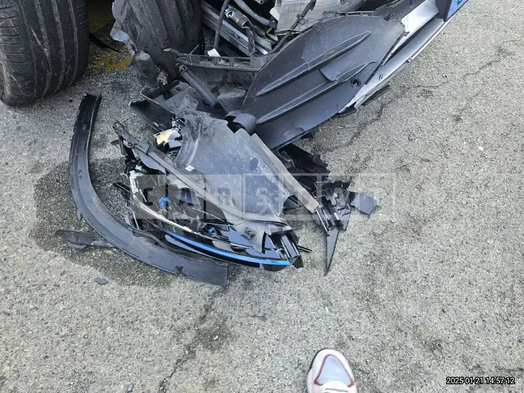 Photo 2 of 43: 2023 Mercedes-Benz EQA250 — Korean insurance auction