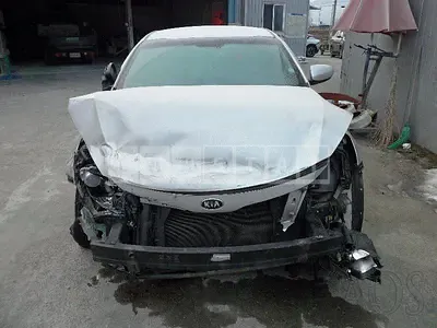 Photo 1 of 8: 2015 Kia K5, VIN KNAGN418BFA547133 — Korean insurance auction
