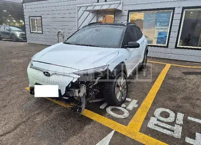 Photo 1 of 12: 2019 Hyundai Kona Electric — Korean insurance auction