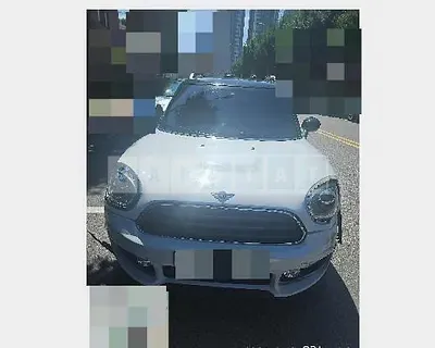 Photo 1 of 13: 2018 MINI Cooper Countryman — Korean insurance auction