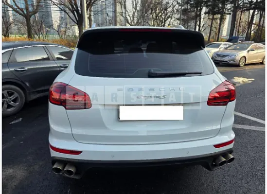 Photo 2 of 17: 2015 Porsche Cayenne S — Korean insurance auction