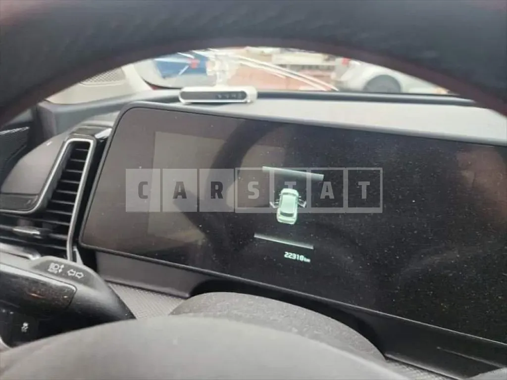 Photo 2 of 18: 2023 Kia Sportage — Korean insurance auction