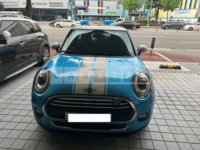 Photo 1 of 35: 2015 MINI Cooper D, VIN WMWXN310XFT957076 — Korean insurance auction