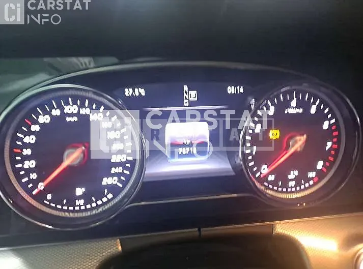Photo 2 of 23: 2019 Mercedes-Benz E 300, VIN WDDZF4JBXKA655945 — Korean insurance auction