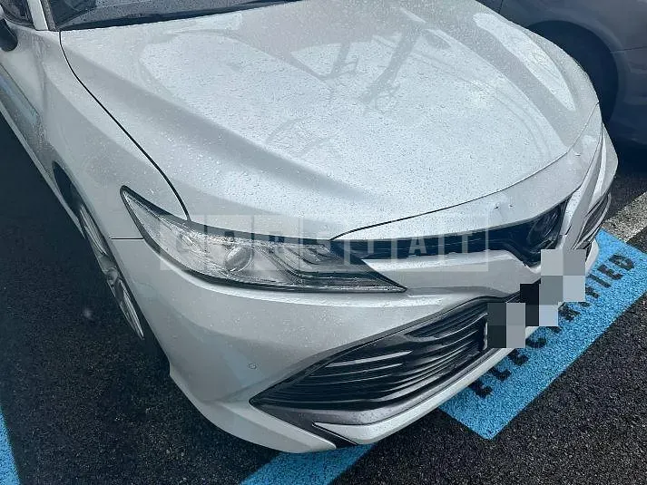 Photo 2 of 30: 2018 Toyota Camry — Korean insurance auction