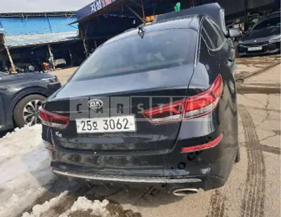 Photo 1 of 12: 2019 Kia K5, VIN KNAGU411BKA262071 — Korean insurance auction