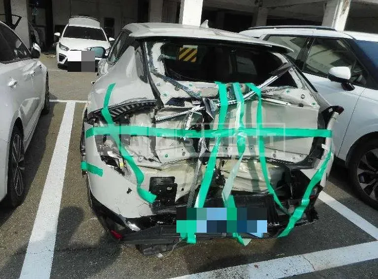 Photo 2 of 19: 2022 Kia EV6 — Korean insurance auction